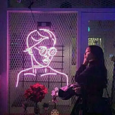  最潮霸气情侣头像一人一张社会人纹身或染发