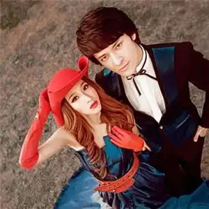  刻意搭的情头熊掌号粉色亦瑶丫w找的抬头仰望天空的情侣图片