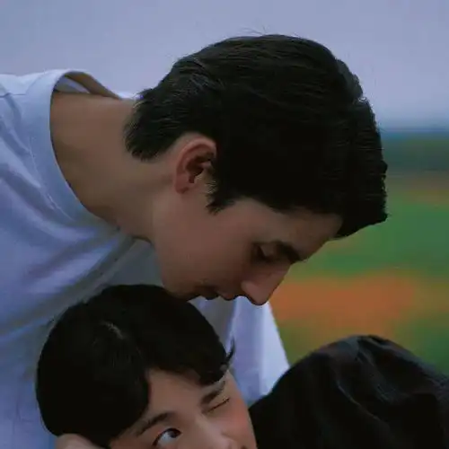  情侣头像一左一右配对