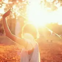  夕阳唯美女生微信图像40