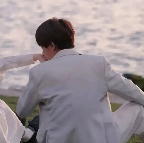  情头情侣头像小情话初识你名,久居我心