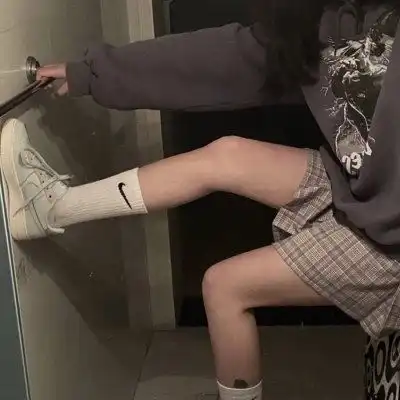  女生部位头像你是我始料不及的遇见,也是我突如其来的欢喜