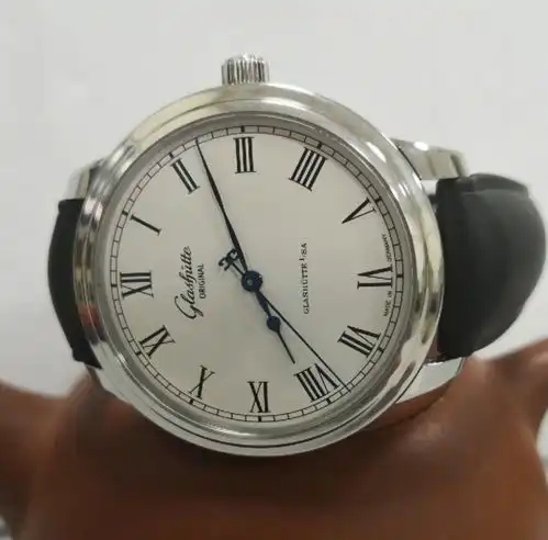  机械表大师2020年岂能没有一支儒雅的正装表