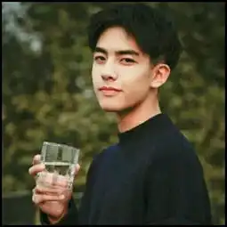  求大神陪一张图,做情侣头像