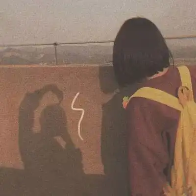  丧系头像女生网红很丧很抑郁的女头像真人