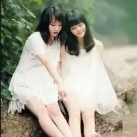 我想要做四个人的闺蜜头像