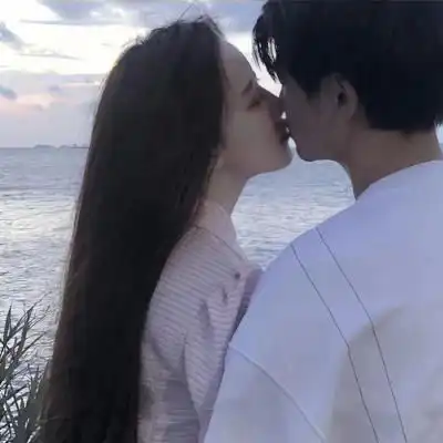  2023唯美精致情侣头像