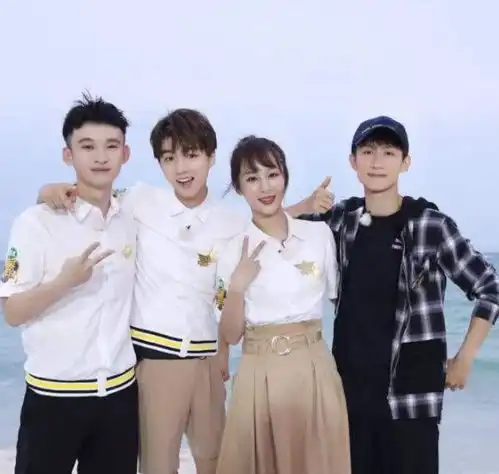  还在说杨紫是女汉子搭档肖战后竟学会演奏波尔卡,优秀