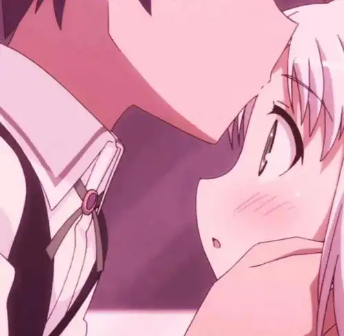  贴贴甜甜的小众动漫情头