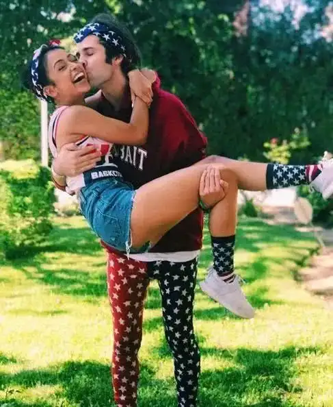  分手后,他们做了这样一个决定,惹哭了3000万人