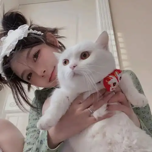 头像笑口常开,好彩自然来