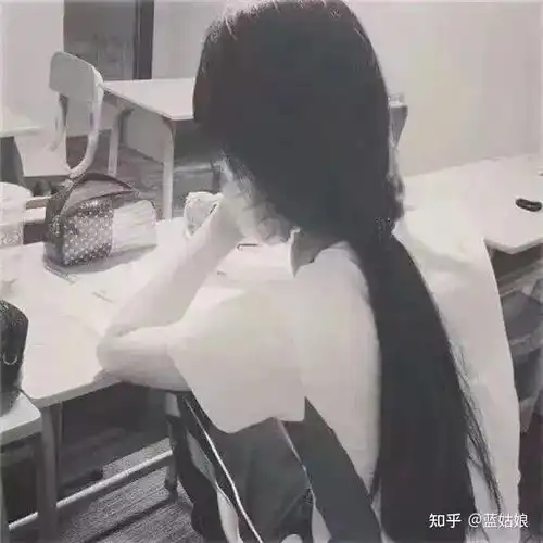  她从你的全世界路过,此时此刻你还记得她吗