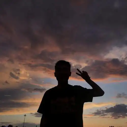  instanight头像壁纸不用看日月你就是星辰