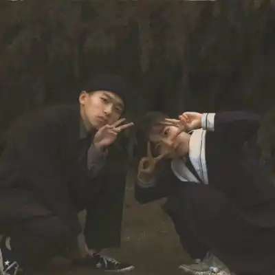  复古双人港风情头氛围感图片