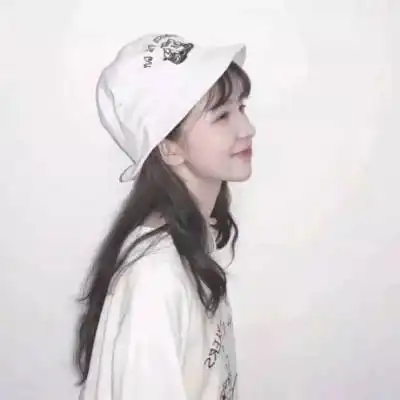  情头甜蜜真人一左一右2020最热情侣头像一人一半