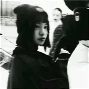  黑白情侣头像一对寂寞的时候有你在不ok了