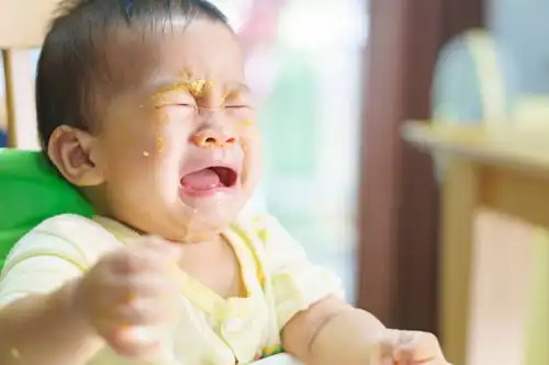  宝宝迷恋母乳,断奶不顺利收好小锦囊,断奶宝宝不哭妈妈更安心