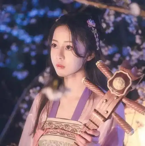闺蜜头像丨幸福有一千种,痛苦就会有一千种
