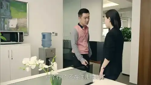 记者因为哥哥背着自己不放,让男朋友吃醋,闺蜜老公居然得精神病