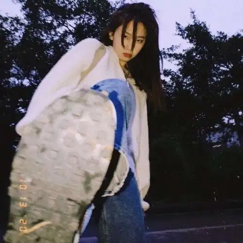  蓝色系头像蓝色是宇宙之爱