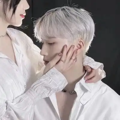  2022秀恩爱的精致的双人情侣头像2022很火爆的真人情头合集