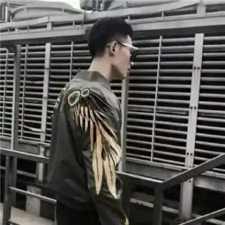  2020最新个性好看背影微信情侣头像一男一女