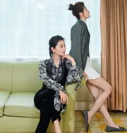  继欢乐颂后,安迪关关再度合体,同穿姐妹装美出天际