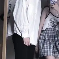  情侣性感头像一左一右配对的性感情侣头像