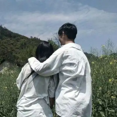  我很高冷,从不秒回别人套路情话