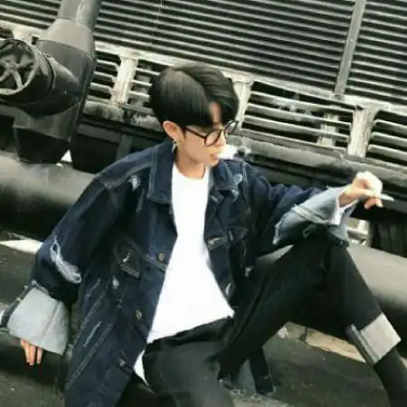  干净阳光帅气男生头像不孤独只是单身而已