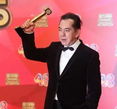  私生子黄秋生母亲是女佣,4岁被生父抛弃,亲妈灌他洗衣粉