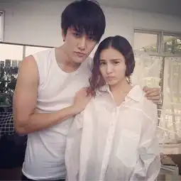  你深情的眼睛湿润润总打湿我记忆的晴空情侣图片