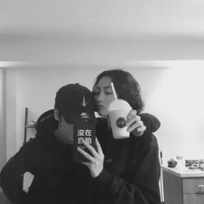  超拽扣扣情侣头像,感情不是儿戏必须是真心