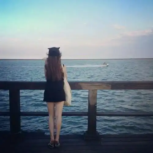  白茶清欢别让亲子关系超越夫妻关系