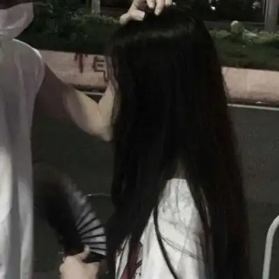  情头像情侣双人两张甜高清不用踮脚我会弯腰