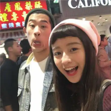  2020时尚情侣头像,我很清醒我对你的爱是真心的