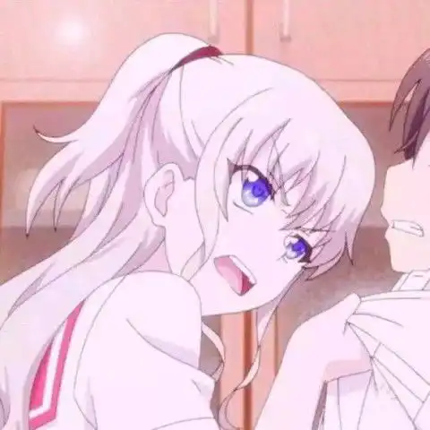  超隐蔽情侣头像火了,完美逃过班主任眼睛,秀儿快安排