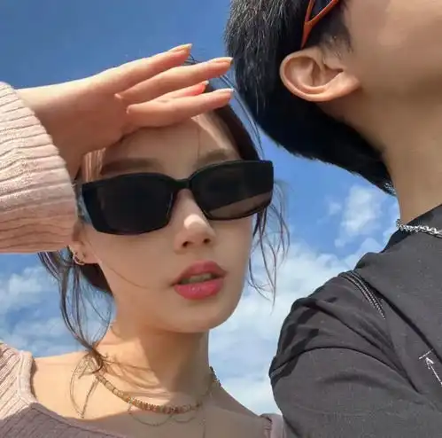  2023最新个性摩登真人情侣头像