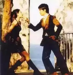  如此丧心病狂的情侣头像你敢用吗