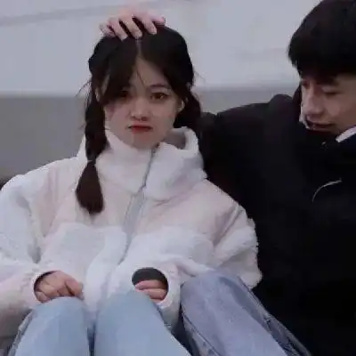  情侣头像优质真人情侣头像