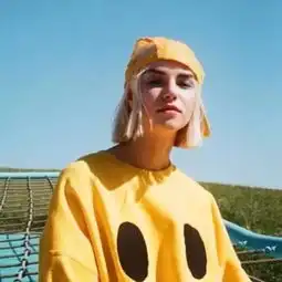  头像我都这个年纪了眼泪还是掉的那么快