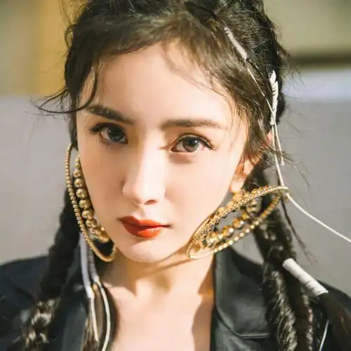  谁说大框架脸就不美了她明明好看得令人叫绝