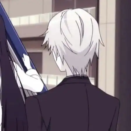  qq动漫情侣头像一对,我很想你但是没有机会