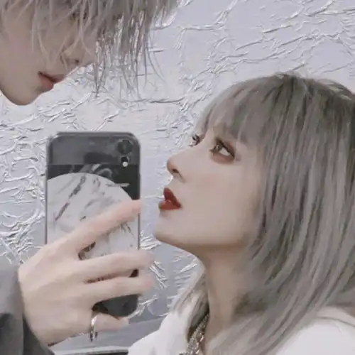  质量超高的真人情头男靓女美两个颜值都很出众