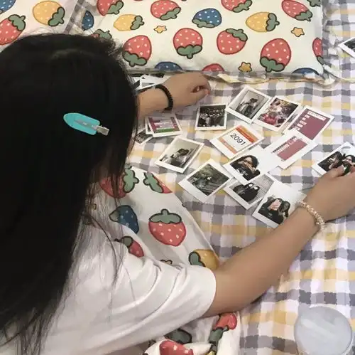真人闺蜜头像但愿日子清静,抬头遇见的都是柔情