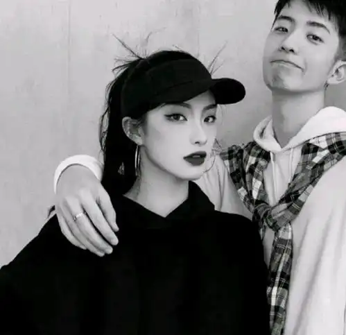  情侣头像超级好看