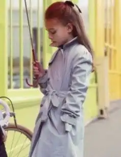  ps大神,怎么把一张图片分成两张情侣头像