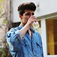  欧美男生头像寂寞是一个人的狂欢一群人的孤单