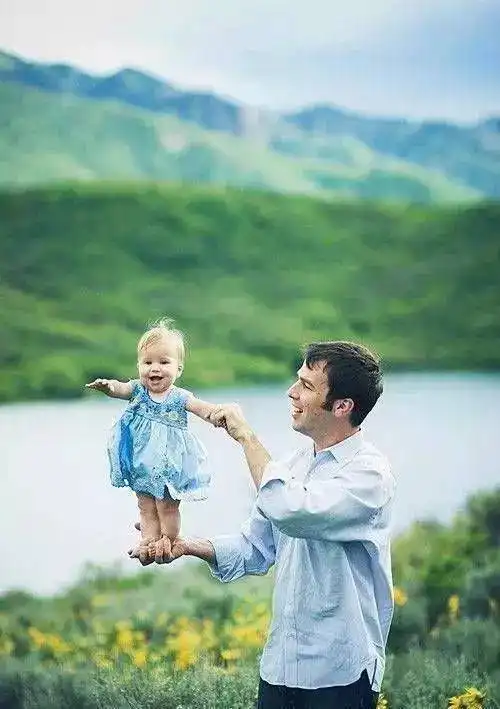  情人节丨爸爸永远的小情人,妈妈永远的小棉袄