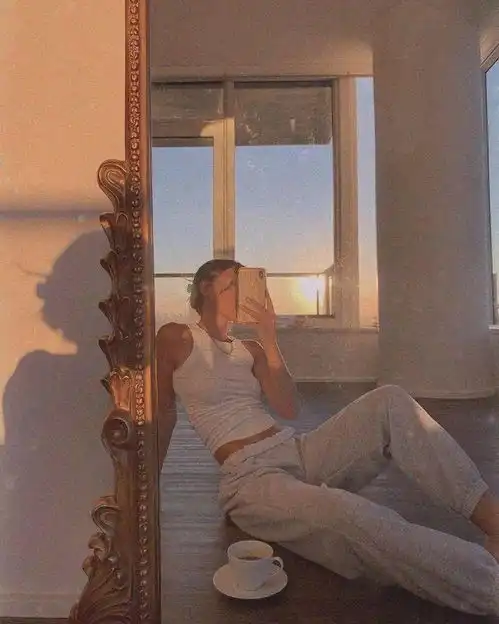  摆拍姿势教学,只要有镜子就可以拍出好看的照片,对镜自拍也可以百变多样